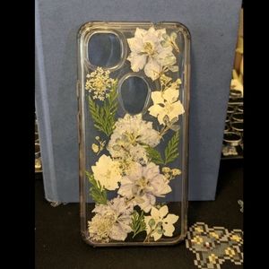 Pressed flowers iphone case